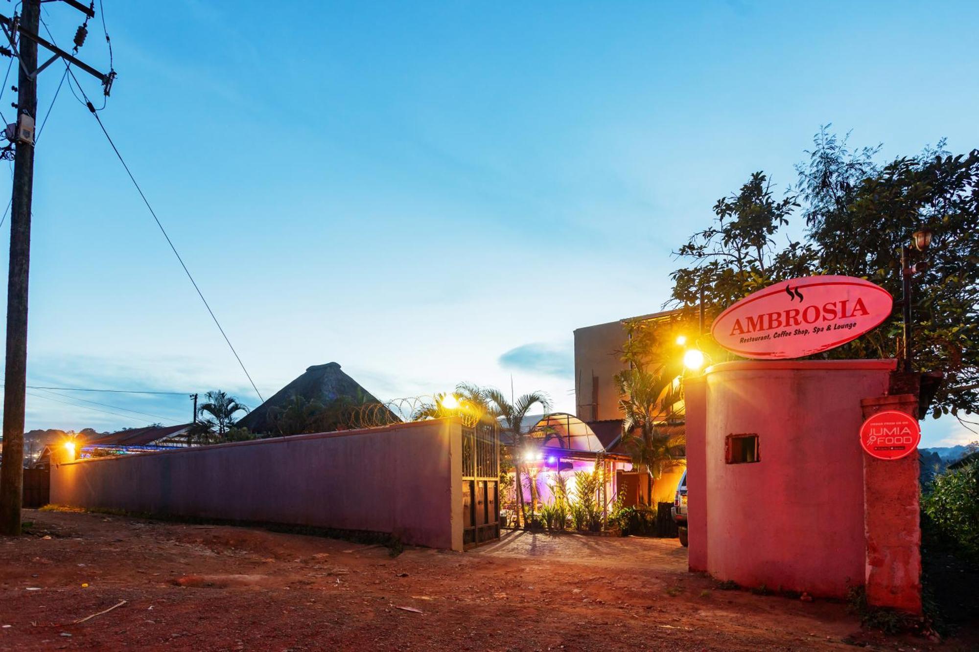 Ambrosia Heights Entebbe Hotel Екстериор снимка
