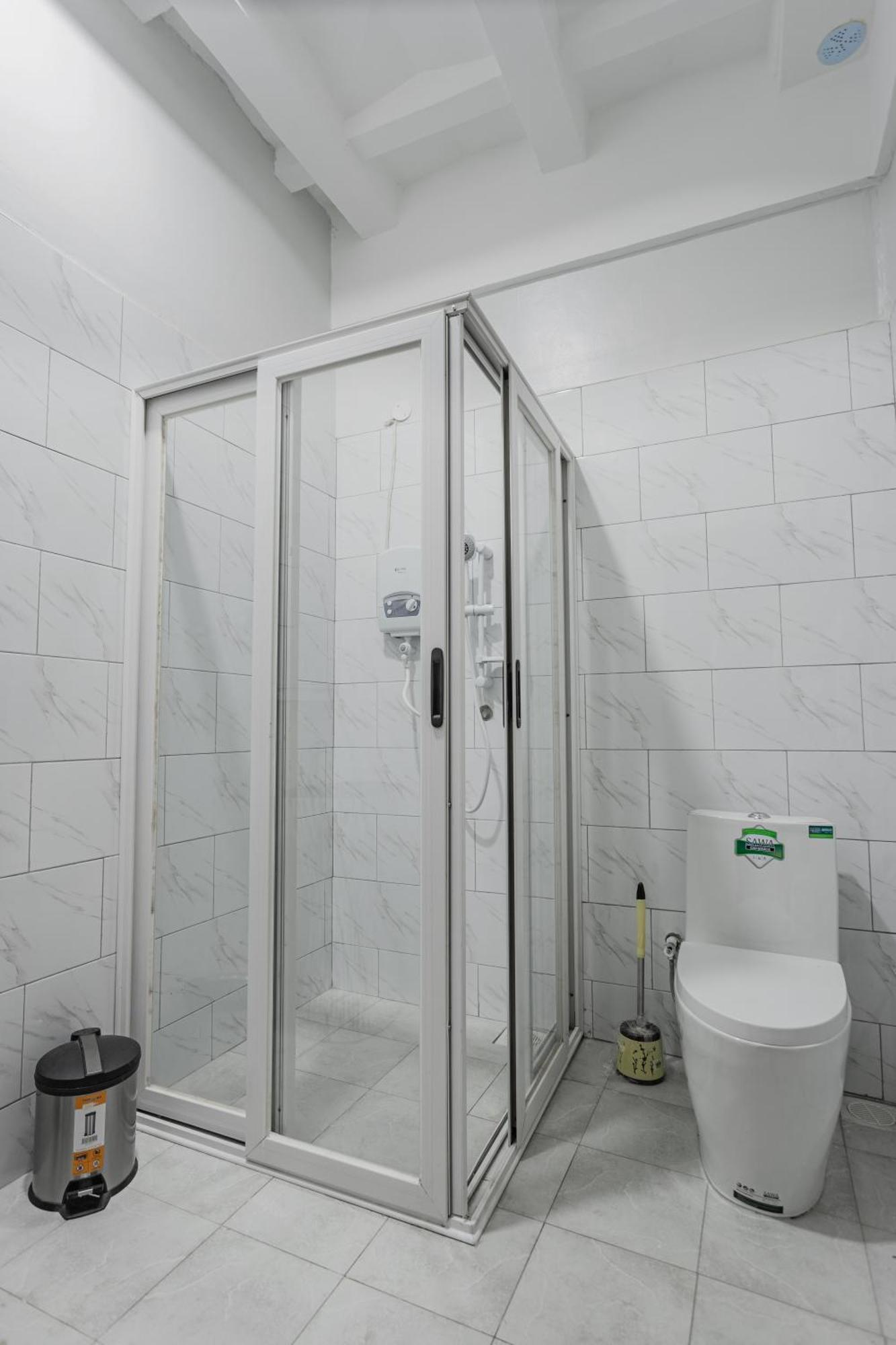 Ambrosia Heights Entebbe Hotel Екстериор снимка