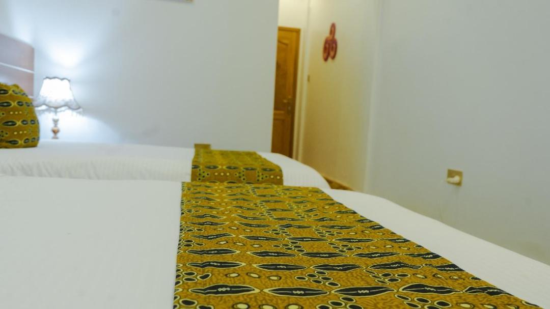 Ambrosia Heights Entebbe Hotel Екстериор снимка