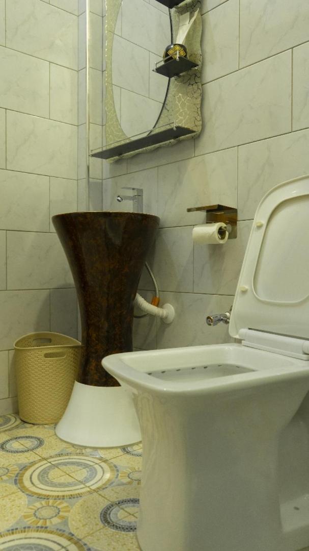 Ambrosia Heights Entebbe Hotel Екстериор снимка